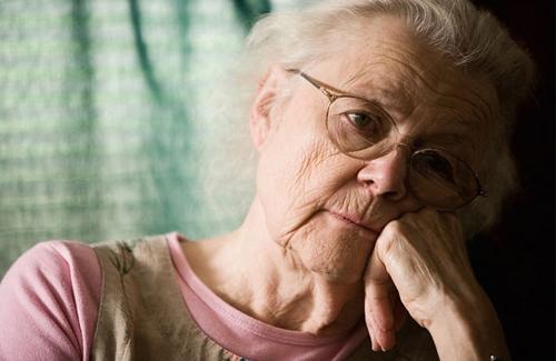 Người cao tuổi dễ trầm cảm vì chứng rối loạn tiêu hóa