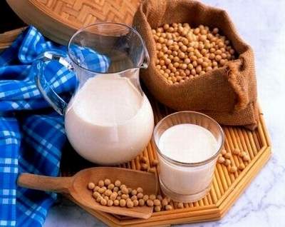 Có nên uống nhiều sữa đậu nành? Vấn đề ai cũng quan tâm
