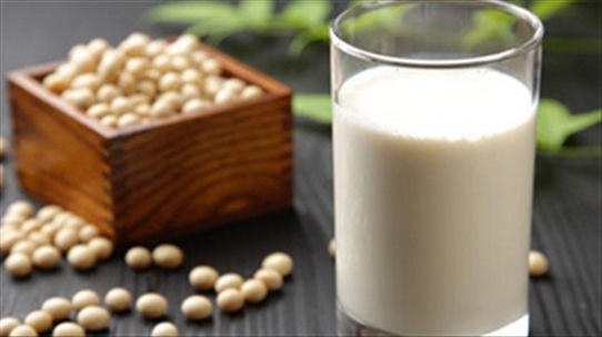 Những người sau không nên uống sữa đậu nành để đảm bảo sức khỏe