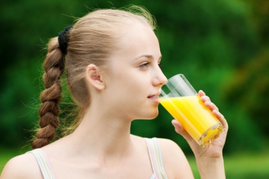 Lợi ích và những lưu ý khi uống nước cam nhất định phải biết