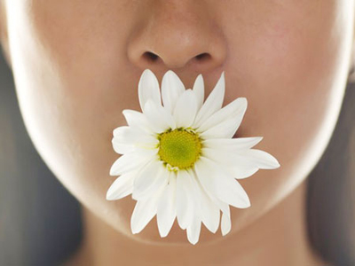 Một số cách chữa bệnh hôi miệng giúp bạn lấy lại sự tư tin khi giao tiếp