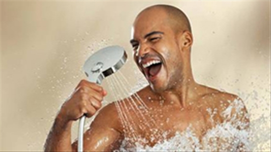 Lợi ích tuyệt vời khi tắm nước lạnh bạn đã biết chưa?