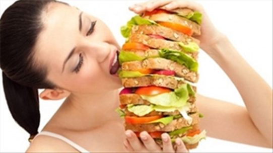 Cảnh báo ăn nhiều thức ăn nhanh gia tăng nguy cơ nhanh mắc bệnh