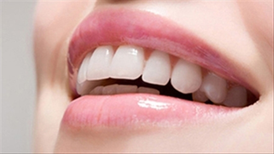 Trắng răng với 5 công thức tự chế đơn giản dưới đây