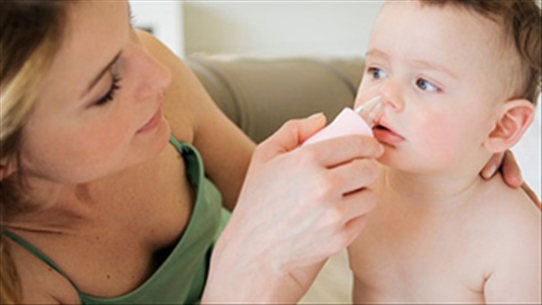 Cha mẹ cần phải lưu ý, từ 6 tháng tuổi, trẻ dễ bị viêm mũi
