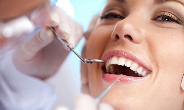 4 bệnh lý răng miệng thường gặp phải đặc biệt chú ý đến