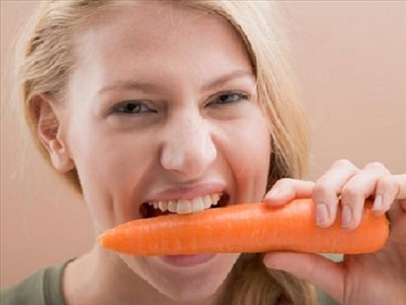 Thực phẩm nào giúp hàm răng sáng bóng và khỏe mạnh?