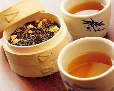 Giới thiệu 10 phương trà có lợi cho sức khỏe trong mùa nóng
