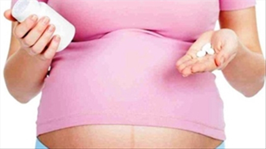 Lưu ý khi dùng thuốc đặt trị viêm âm đạo lúc mang thai
