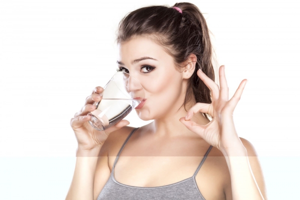 10 lời khuyên của các chuyên gia y tế về việc uống nước đúng cách