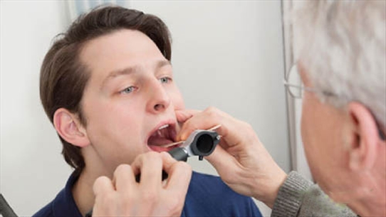 Viêm họng hạt khó điều trị dứt điểm, bạn nên làm gì để chưa dứt điểm?