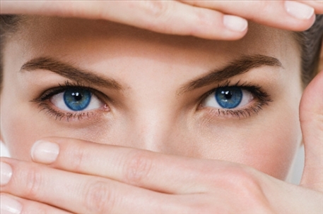 Những loại thuốc gây tổn thương cho mắt nên chú ý khi sử dụng