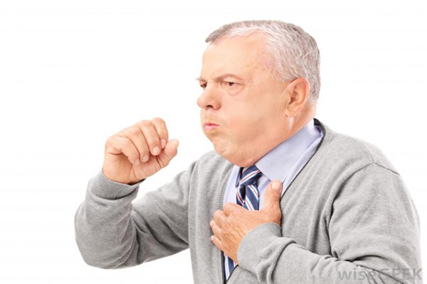 Mách bạn những cách phòng tránh viêm phổi khi trời rét