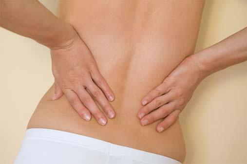 Biểu hiện thường gặp của bệnh xương khớp mà người đau lưng cần biết