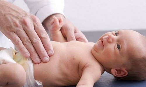 Mách mẹ phương pháp đối phó với bệnh còi xương ở trẻ em