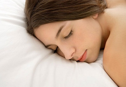 Những thói quen khi ngủ khiến bạn già yếu nhanh chóng