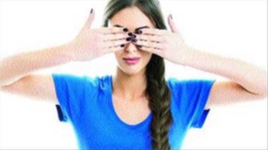 4 động tác đơn giản giảm mỏi mắt hiệu quả nhất định không thể bỏ qua