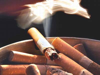 Hút thuốc lá có tác hại như thế nào đến bệnh tim mạch?