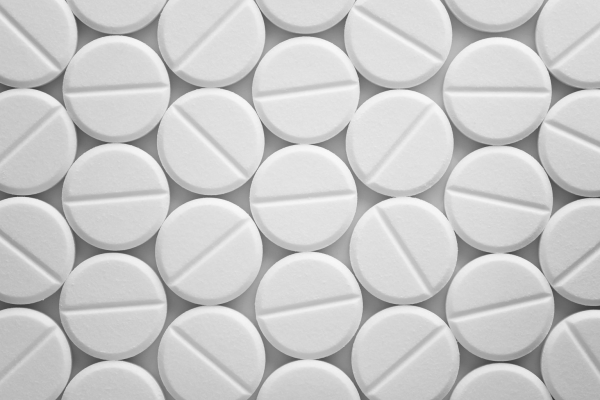 Người bệnh tim mạch ai nên và không nên dùng aspirin?