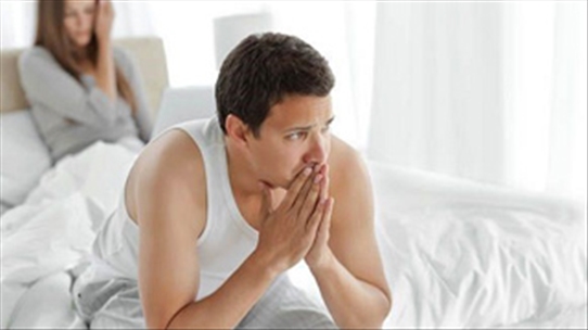 Suy sinh dục do thiếu hoóc-môn tuyến yên làm sao trị khỏi?