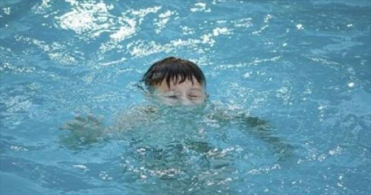 Những tai nạn thương tâm khi trẻ đi học bơi và các nguyên tắc tối quan trọng bố mẹ không nên bỏ qua