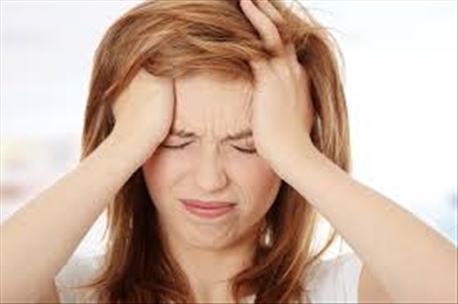 Mắc chứng đau đầu, liệu có nên tiêm thuốc bổ não không?