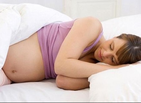 Gợi ý 8 nguyên tắc giúp "mẹ bầu" tránh xa đau lưng và khó ngủ