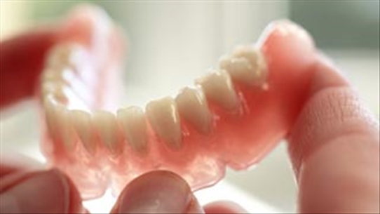 Người bệnh đái tháo đường bảo vệ răng thế nào? Mọi người tham khảo thêm nhé!