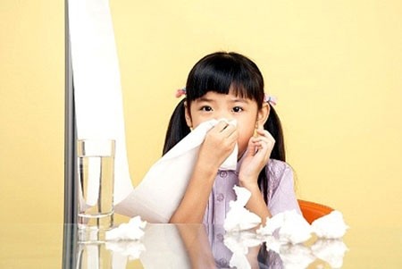 Chăm sóc trẻ nhiễm khuẩn hô hấp như thế nào cho hợp lý?