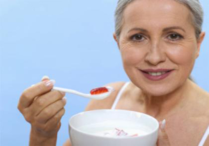 Mách nhỏ những thực phẩm duy trì sức khỏe cho người cao tuổi
