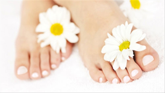 9 bí quyết chăm sóc gót chân xinh có thể bạn chưa biết