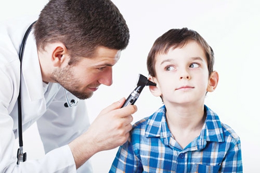 Đau tai: nguyên nhân, triệu chứng và cách điều trị hiệu quả