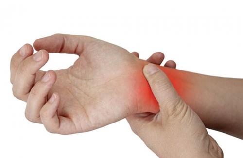 Hội chứng ống cổ tay được chẩn đoán và điều trị như thế nào?