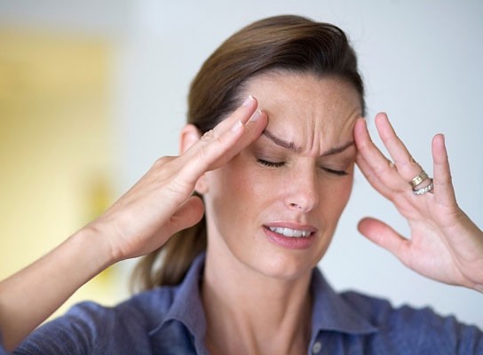 Những cơn đau đầu, là dấu hiệu bắt đầu của nhiều bệnh