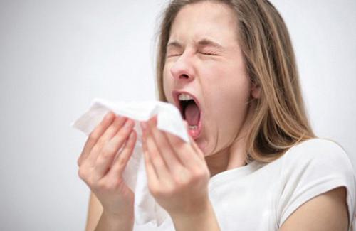Bệnh hô hấp thường gặp ở trẻ em khi thời tiết chuyển mùa