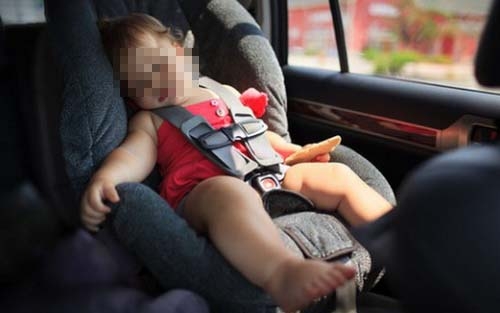 Cách phòng sốc nhiệt cho trẻ khi đi xe hơi các mẹ nên biết