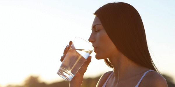 Bạn nên biết: Cơ thể hằng ngày tiêu hao bao nhiêu nước?