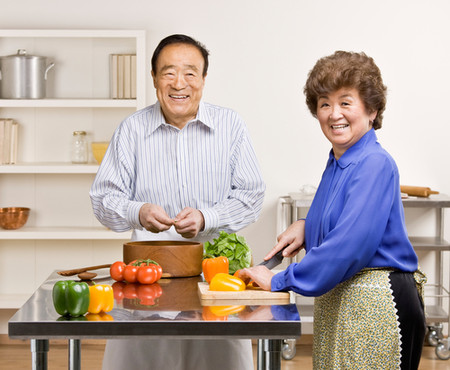 Những cách ăn uống không có lợi cho sức khỏe người cao tuổi cần hạn chế