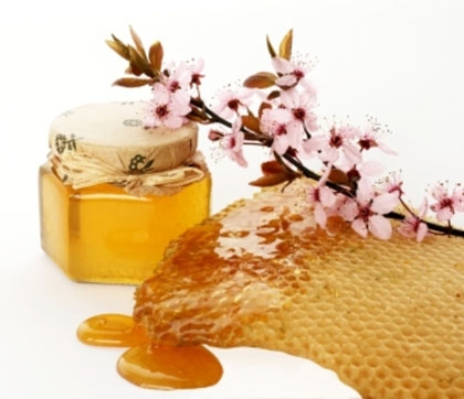 Cẩm nang làm đẹp từ mật ong bạn nên ghi nhớ và áp dụng khi cần nhé!