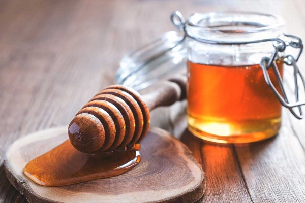 Mẹo dùng mật ong, dầu dừa cho bé yêu mùa lạnh luôn khỏe mạnh và an toàn