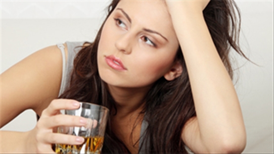 Phụ nữ uống rượu nhiều có nguy cơ vô sinh - Các bạn hãy tham khảo thêm nhé!
