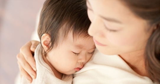 Bất cứ ai ngủ với trẻ trước 3 tuổi sẽ quyết định tính cách cả đời của chúng, các mẹ đừng xem nhẹ!