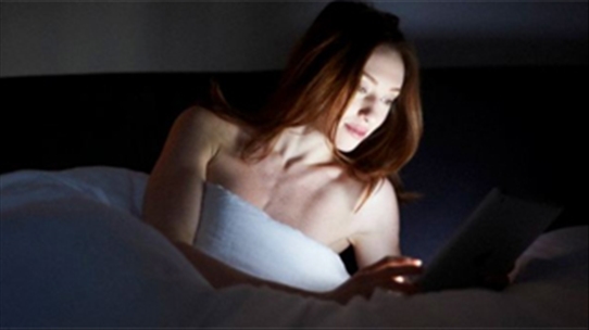 8 điều không nên làm trước khi đi ngủ nhất định bạn phải nhớ