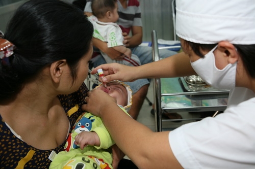 Hỏi đáp về bệnh bại liệt và vắc-xin phòng bại liệt nên biết