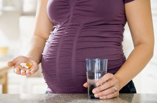 10 loại thuốc đầu độc thai nhi mẹ bầu cần tuyệt đố tránh xa