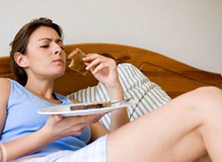 4 thói quen sinh hoạt hàng ngày cực kì có hại cho dạ dày