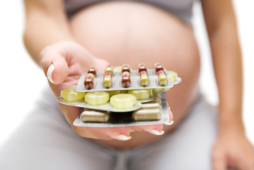 Các mẹ bầu cần tránh xa 10 loại thuốc đầu độc thai nhi