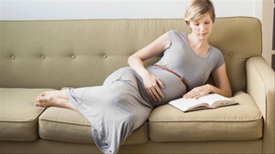 Hướng dẫn mẹ bầu đọc sách cho thai nhi hiệu quả không phải ai cũng biết