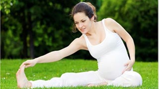 Giúp mẹ đi bộ đúng cách trong thai kỳ đảm bảo an toàn