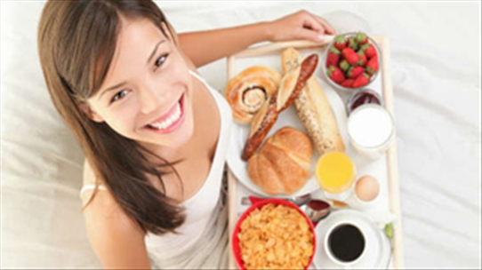 Lý do bữa sáng bạn cần ăn uống đầy đủ chất dinh dưỡng